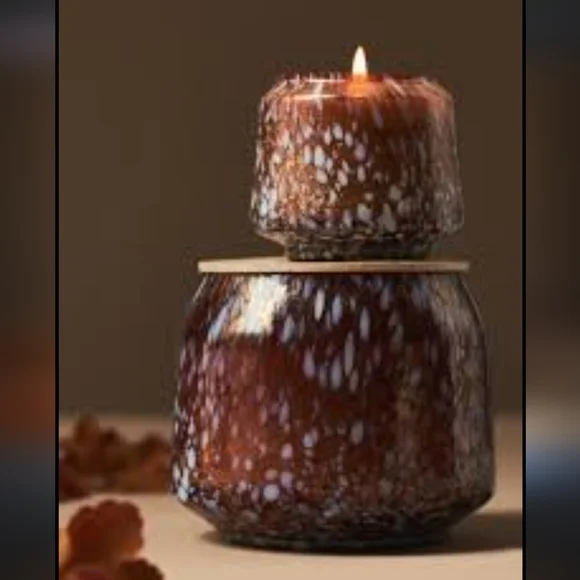 Fruity Honeycrisp Oakwood Glass Jar Candle - Picture 7 of 11